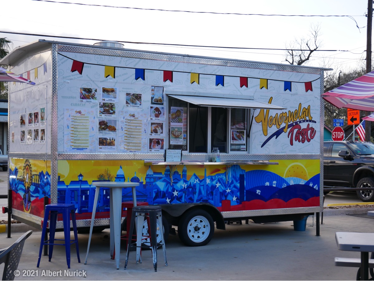 old town tomball food trucks